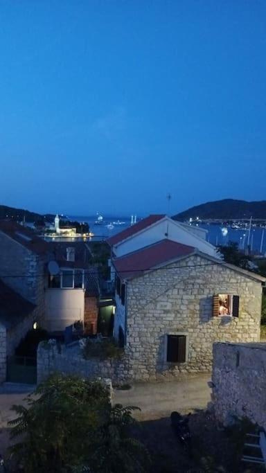 Studio Apartman Tomi - Seaview 비스 외부 사진